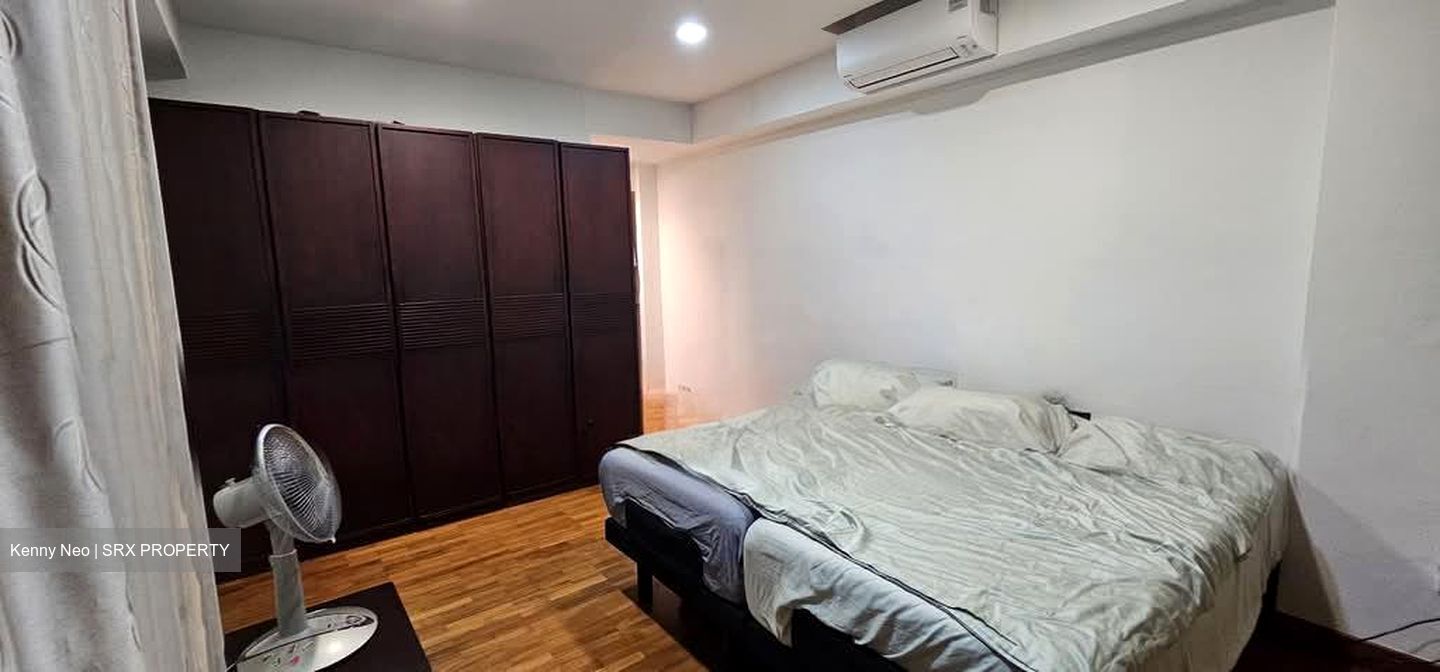 Eastvale (D18), Condominium #540819941